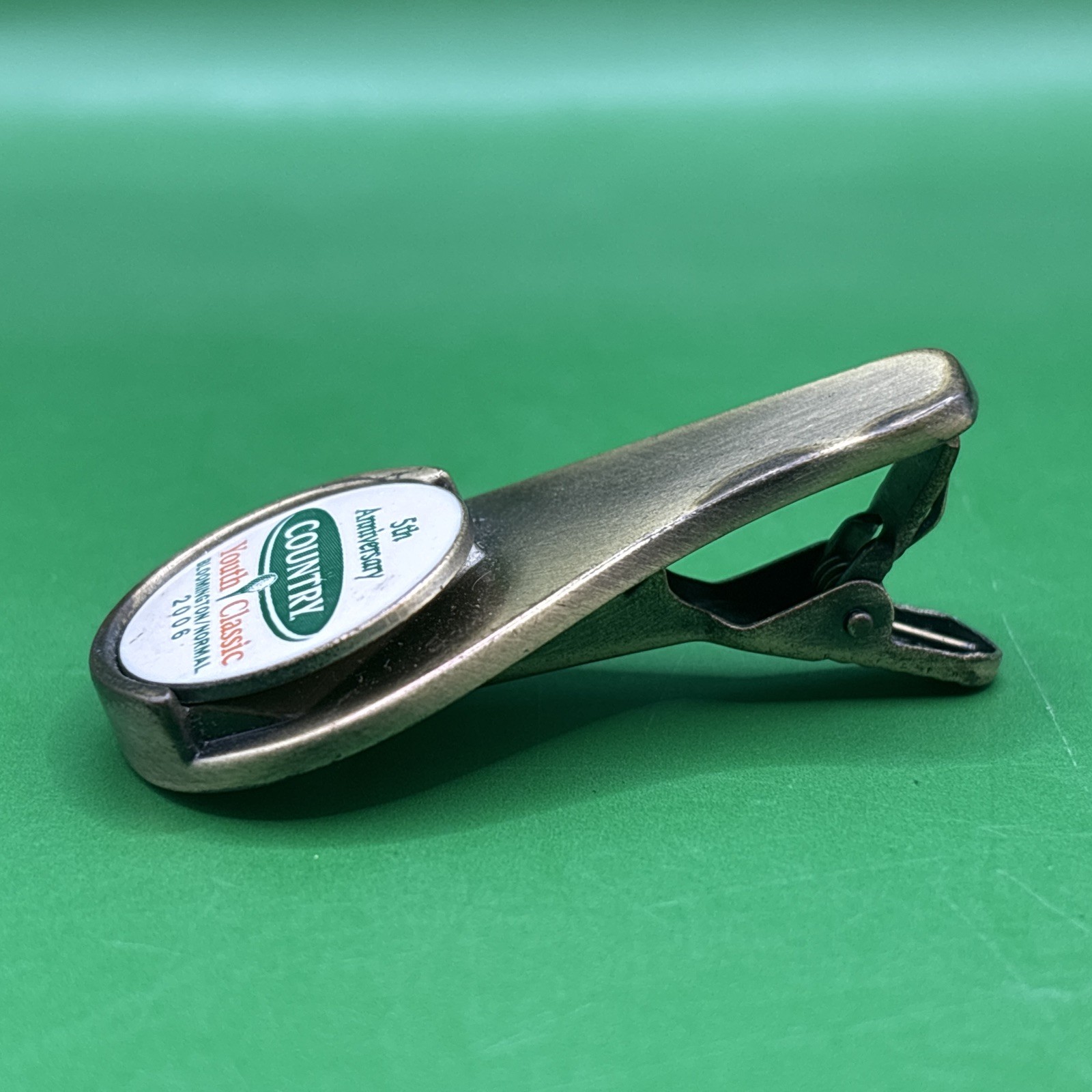 2006 COUNTRY Financial Youth Golf Classic 5th Anniversary Ball Marker Hat Clip