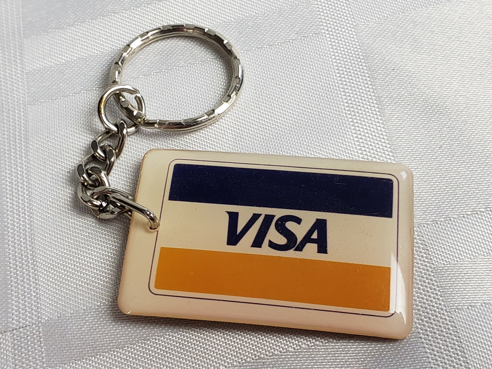 1970’S VISA BANKING ADVERTISING KEYCHAIN ORIGINAL VINTAGE RETRO AD PLASTIC WEAR