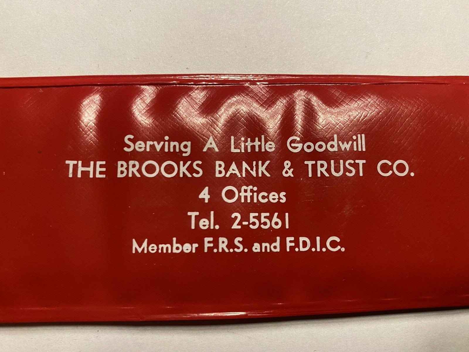 Vintage The Brooks Bank & Trust Co. Advertising Sharps Needle and Thread Set C3