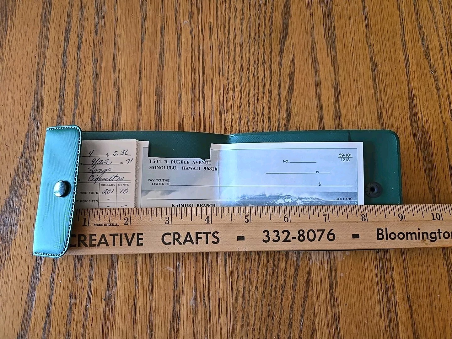Vintage First Hawaiian Bank Vinyl Checkbook w/ One Check & Registry Hawaii 1971