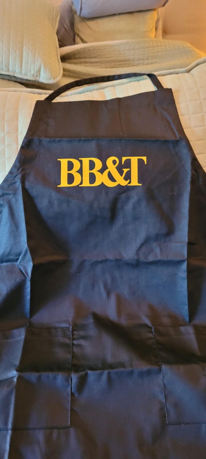BB&T Bank Apron Retired Logo Black/Yellow Adult NEW Two pockets Adjustable